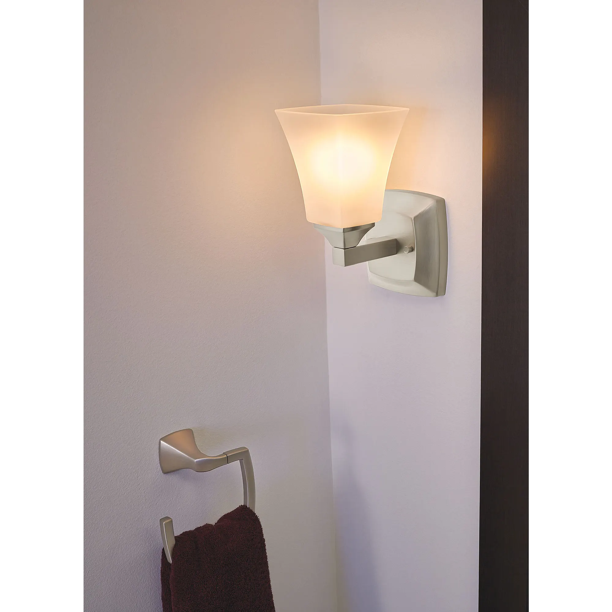 Voss Bath Light - Image 9